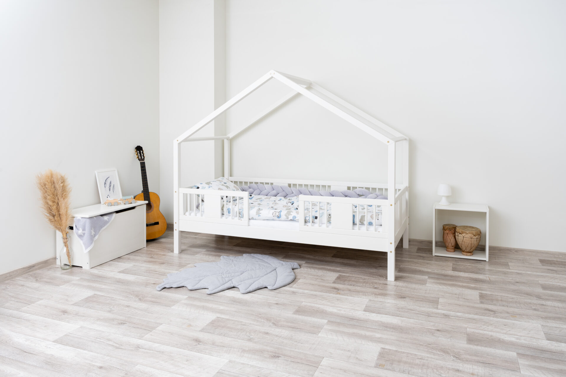 LUNA SHORT 20 biały (2) Kinderbett ASTRIA