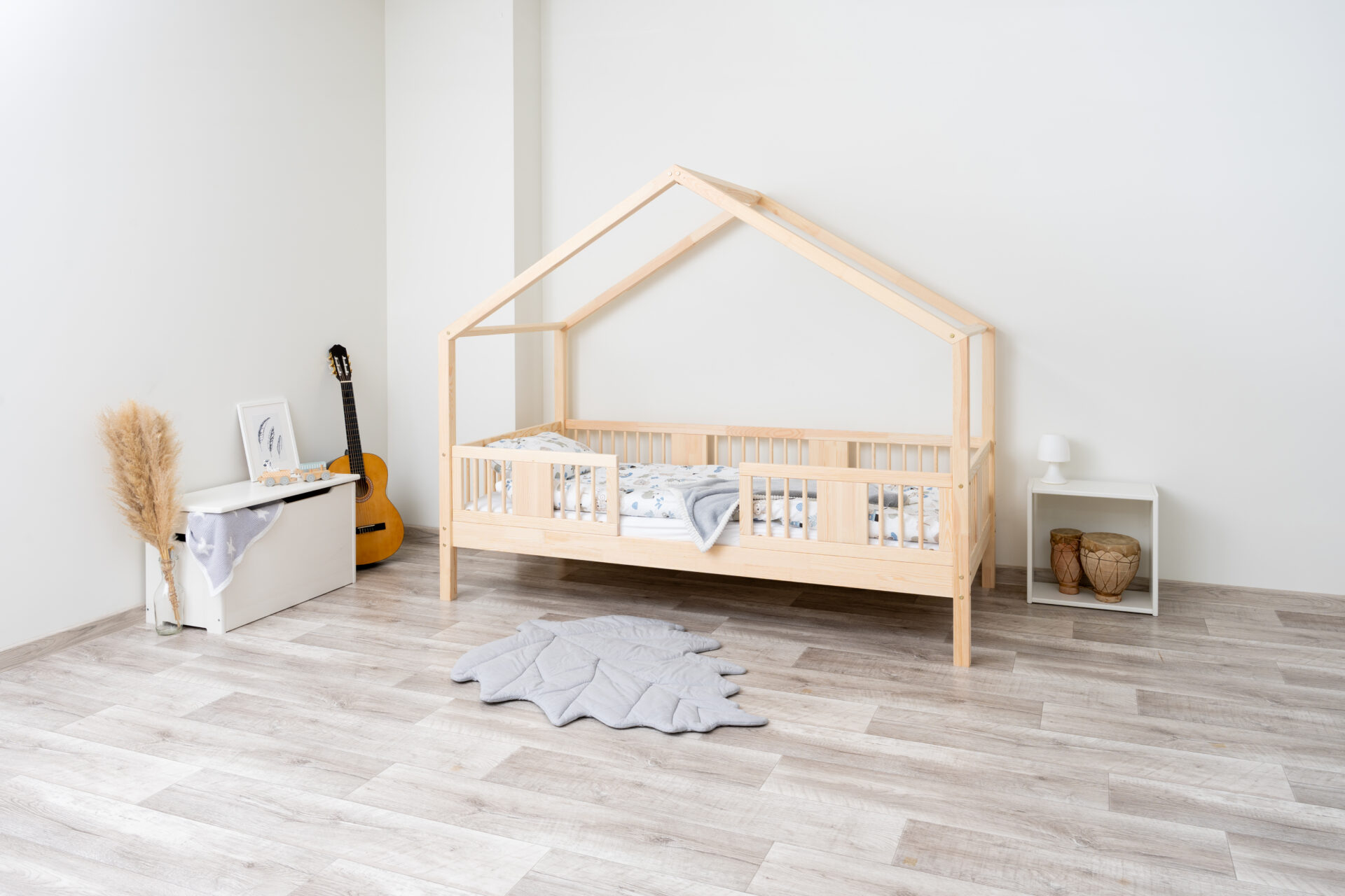 LUNA SHORT 20 nielakierowany (2) Kinderbett ASTRIA