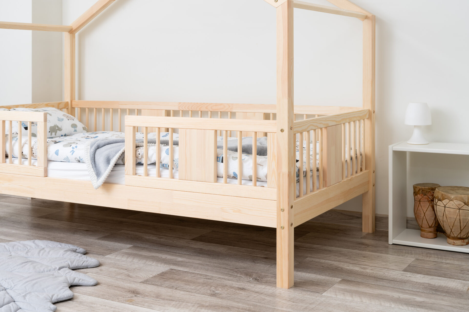 LUNA SHORT 20 nielakierowany (3) Kinderbett ASTRIA