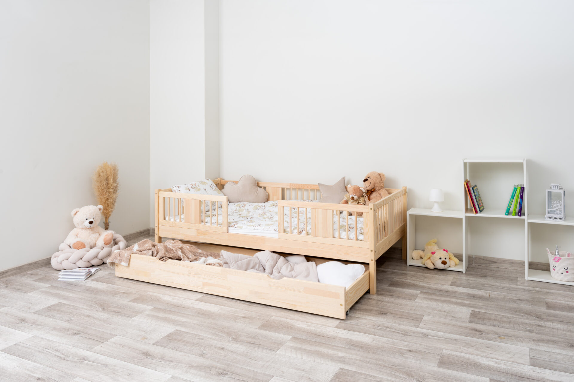 Kinderbett LUNA mit Schublade