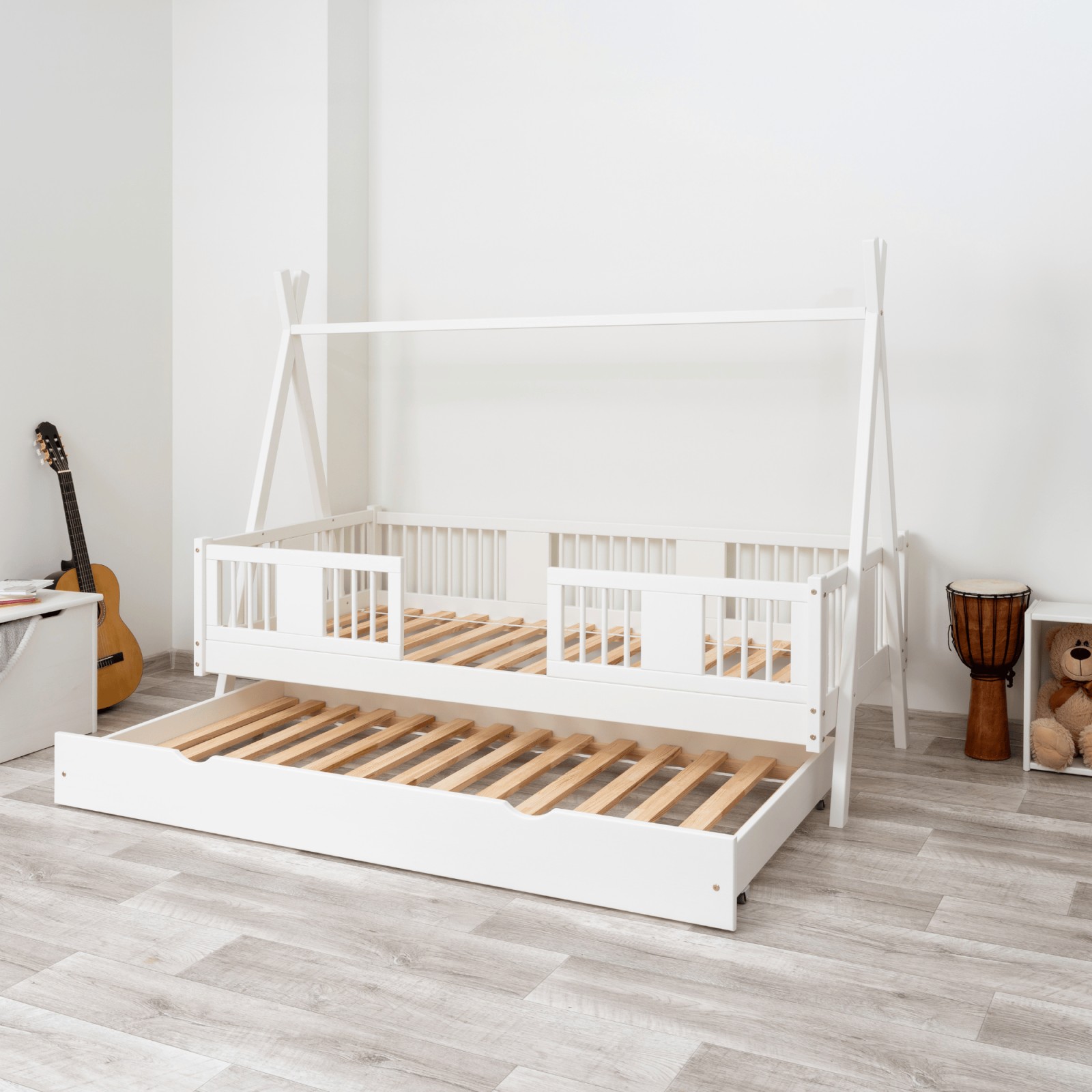 tl13 Kinderbett TIPI LUNA