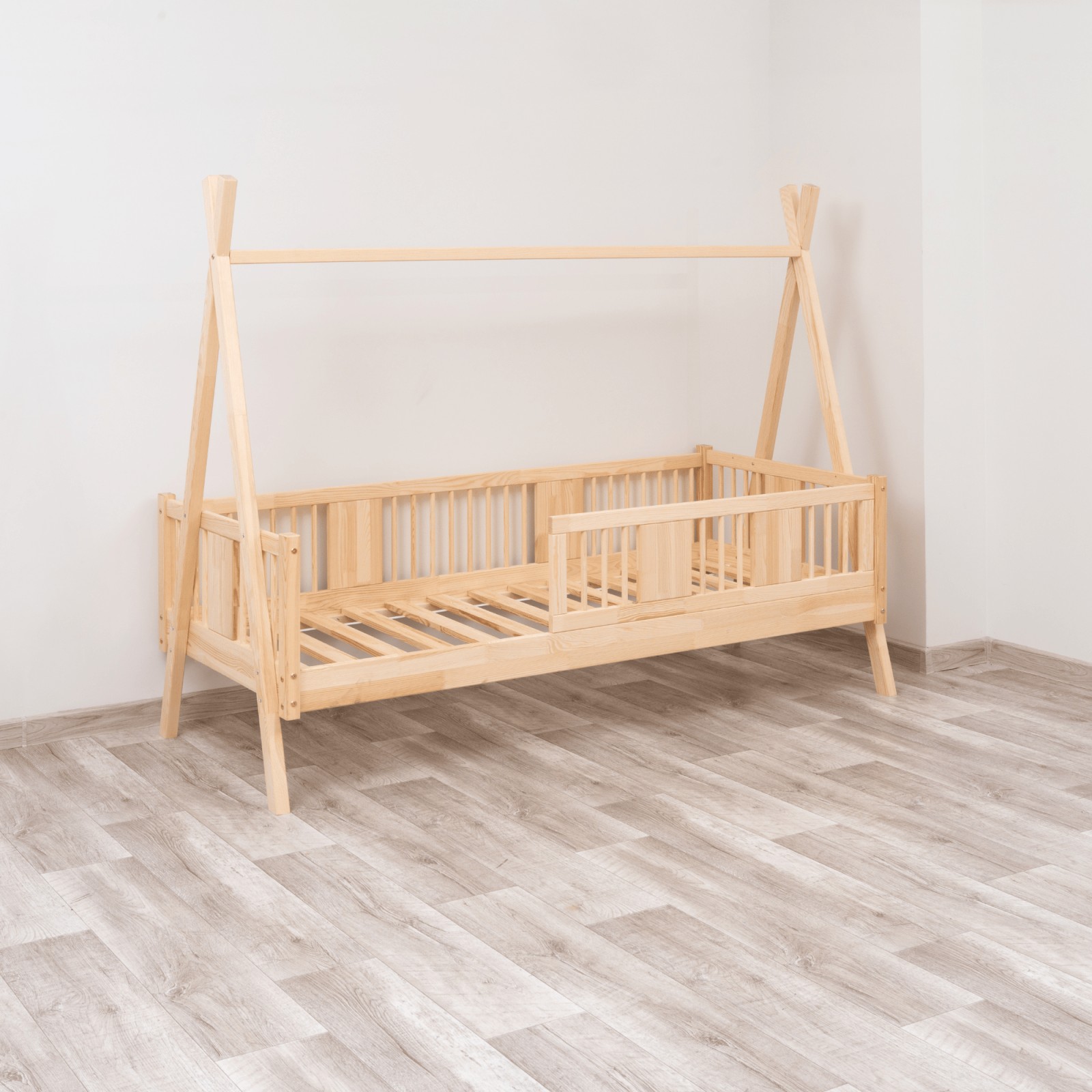 tl6 Kinderbett TIPI LUNA