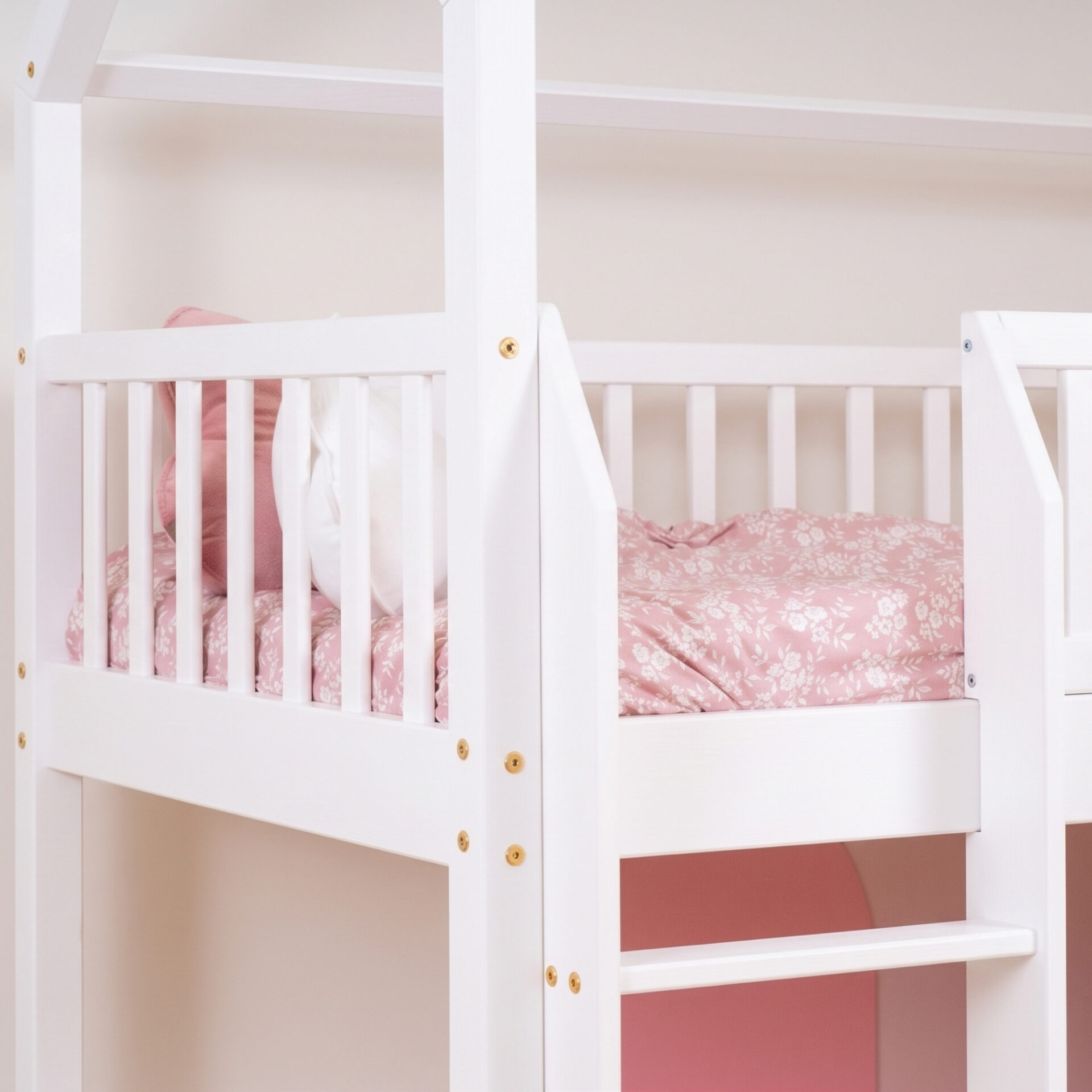 Hochbett KOSMO Long aus Kiefernholz, Weiss