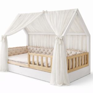 Tüll-Vorhang für das Hausbett